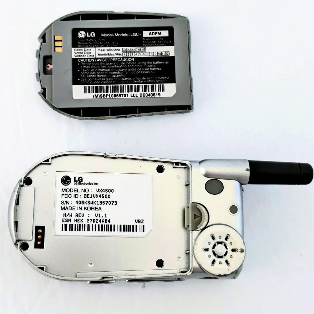 LG VX4500 Verizon Flip Phone w/ Manual, Battery & Dual Chargers – Collectible